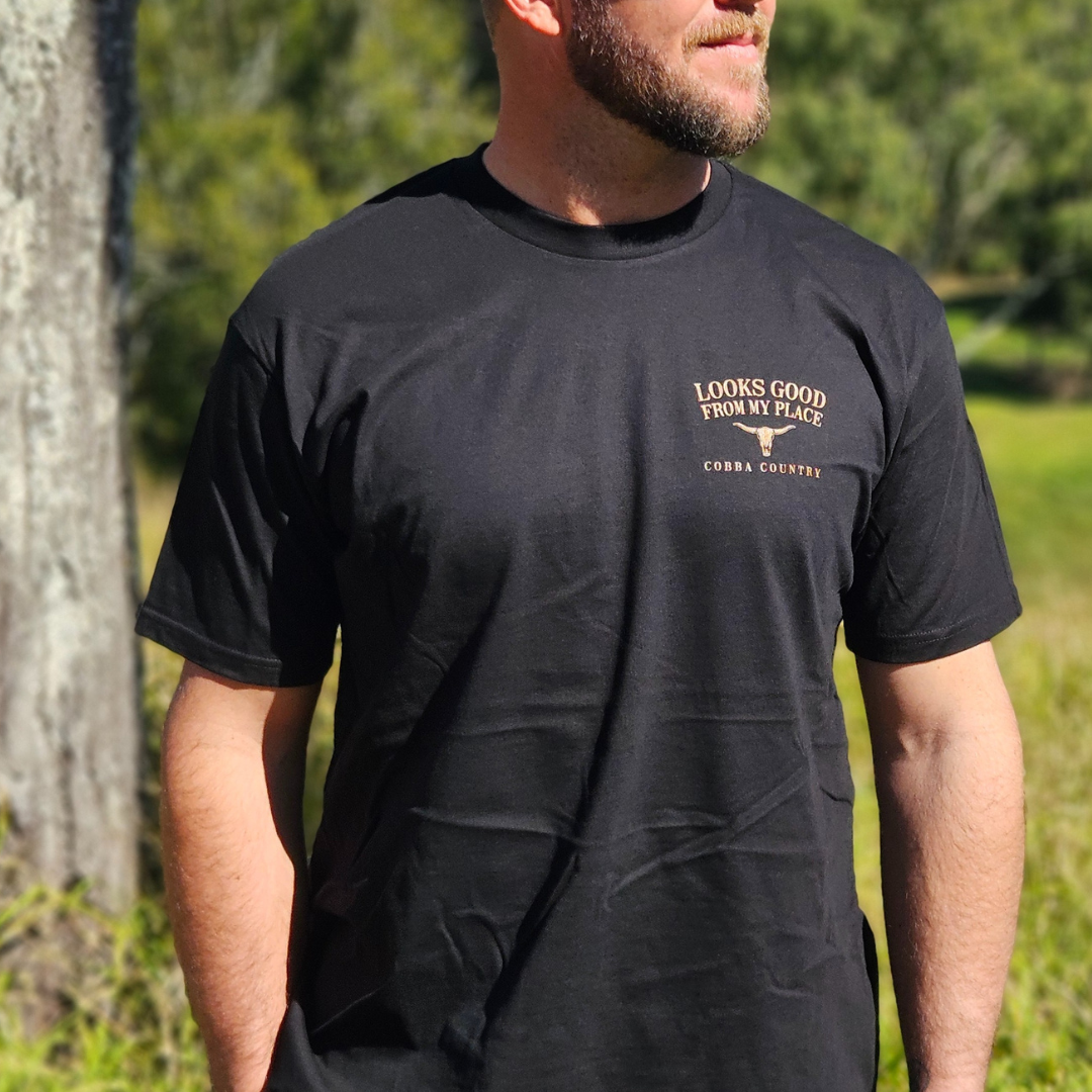 Men's Looks Good From My Place Tee