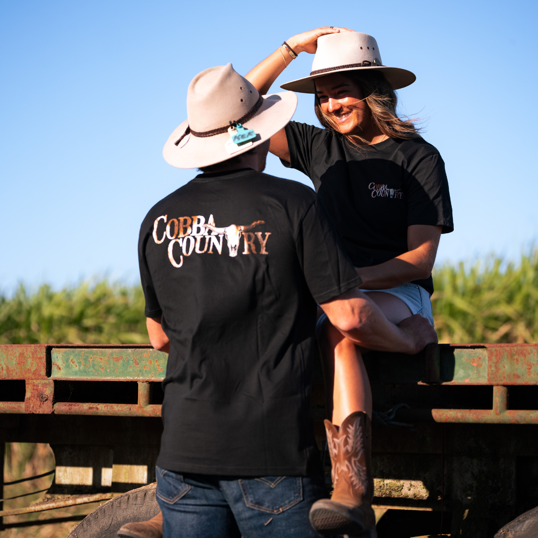 cobba_country_signature_tee_cowhide_brown_pattern_casual.jpg
